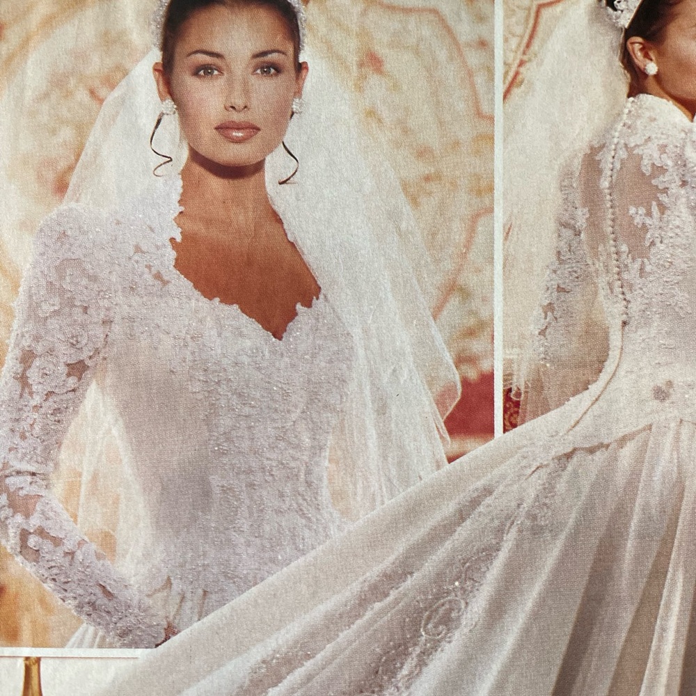 Wedding Dress 12 Salon Collection by Elena - Picture 1 of 13